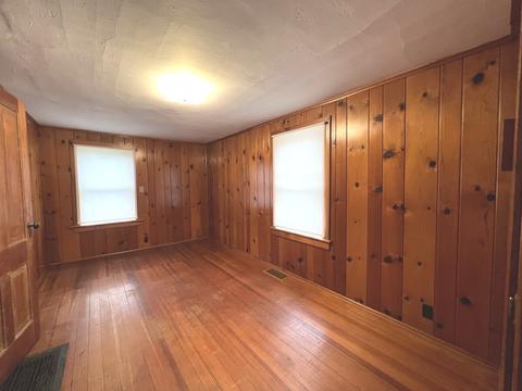 511 W Ringold St, Freeport, IL 61032 photo 3