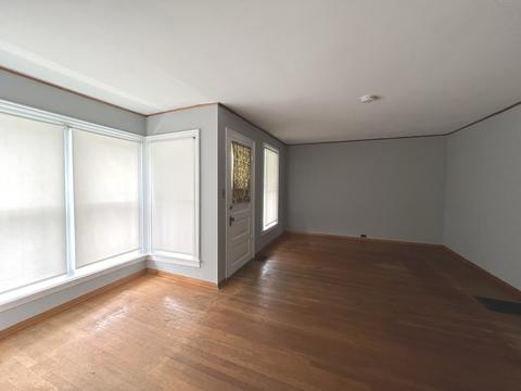 511 W Ringold St, Freeport, IL 61032 photo 7