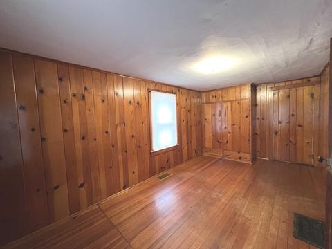 511 W Ringold St, Freeport, IL 61032 photo 4