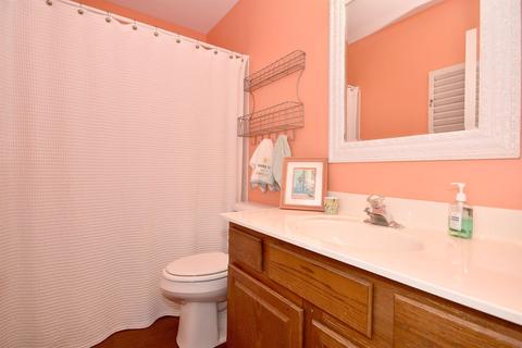 1290 Sebring Cir, Elgin, IL 60120 photo 23