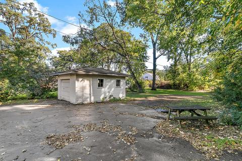 99 Pine Ave, Riverside, IL 60546 photo 19