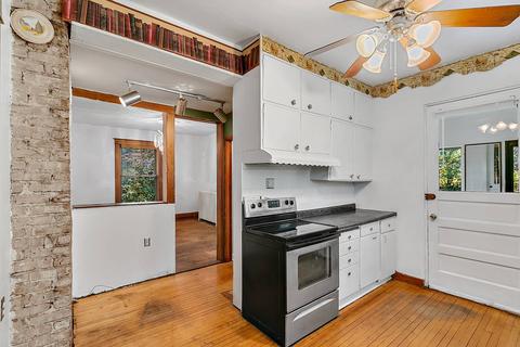 99 Pine Ave, Riverside, IL 60546 photo 15