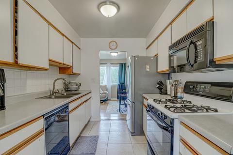 406 Arrow Trl, Wheeling, IL 60090 photo 7