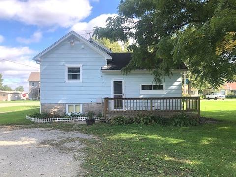 211 N Cedar St, Gardner, IL 60424 photo 2