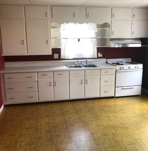 211 N Cedar St, Gardner, IL 60424 photo 9