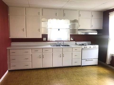 211 N Cedar St, Gardner, IL 60424 photo 8