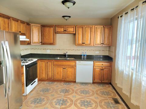 182 Highbury Dr, Elgin, IL 60120 photo 6