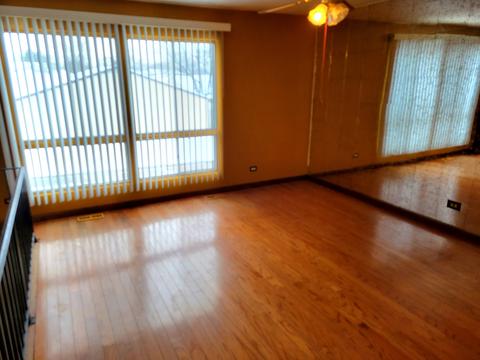 182 Highbury Dr, Elgin, IL 60120 photo 4