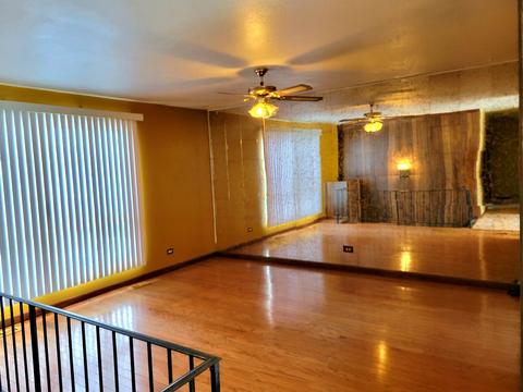 182 Highbury Dr, Elgin, IL 60120 photo 3