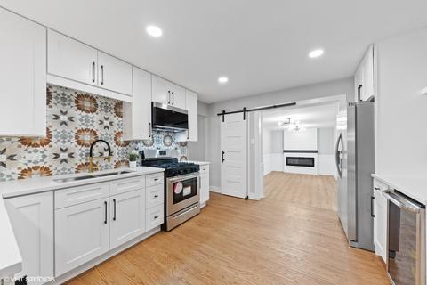 1007 Valewood Rd, Bartlett, IL 60103 photo 7