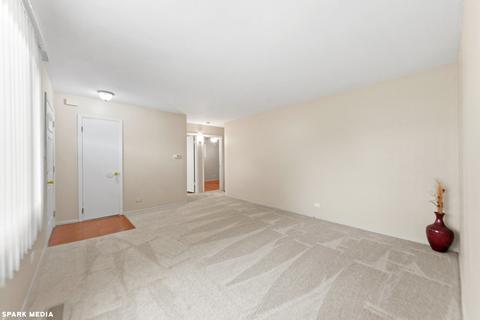 405 Alpine Ln, Hoffman Estates, IL 60169 photo 6