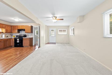 405 Alpine Ln, Hoffman Estates, IL 60169 photo 12