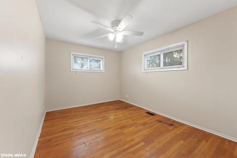 405 Alpine Ln, Hoffman Estates, IL 60169 photo 16