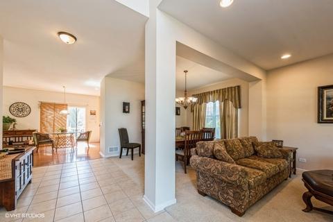 2017 Salem Rd, Elgin, IL 60123 photo 4