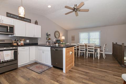 2812 Rutherford Ct, Bloomington, IL 61705 photo 9