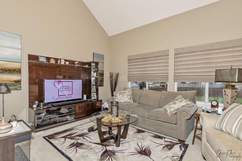 28601 Wagon Trail Rd, Lakemoor, IL 60051 photo 13