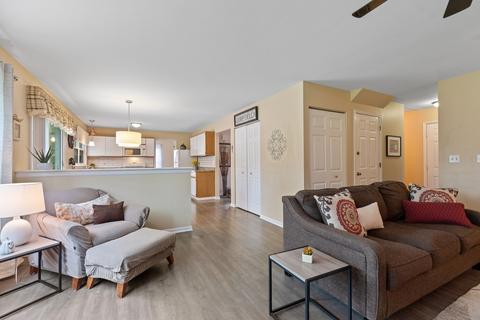 900 Prairie Dr, Algonquin, IL 60102 photo 7