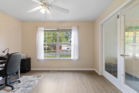 900 Prairie Dr, Algonquin, IL 60102 photo 4