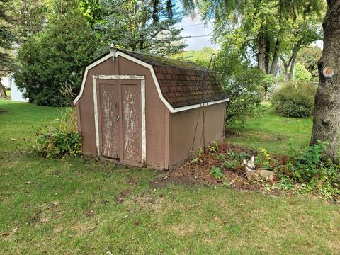 610 E Buffalo St, Polo, IL 61064 photo 17