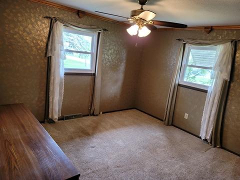 610 E Buffalo St, Polo, IL 61064 photo 9