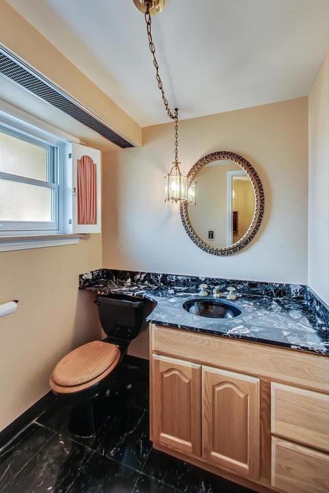1840 Silverwillow Dr, Glenview, IL 60025 photo 32