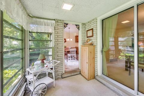 1840 Silverwillow Dr, Glenview, IL 60025 photo 11