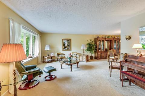 1840 Silverwillow Dr, Glenview, IL 60025 photo 4