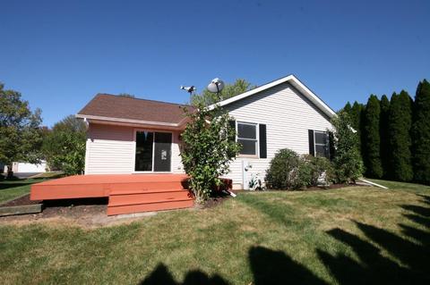 710 Cedar Ln, Genoa, IL 60135 photo 14