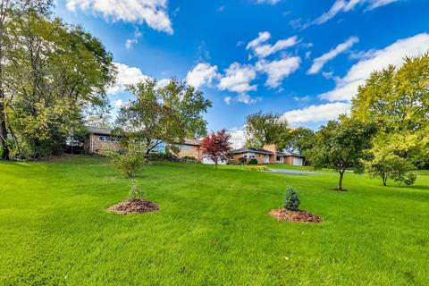525 63rd St, Willowbrook, IL 60527 photo 3
