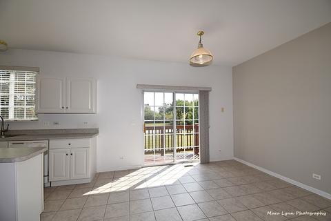 601 Declaration Ln, Aurora, IL 60502 photo 10