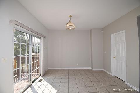 601 Declaration Ln, Aurora, IL 60502 photo 9
