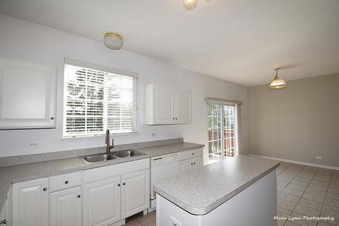 601 Declaration Ln, Aurora, IL 60502 photo 13