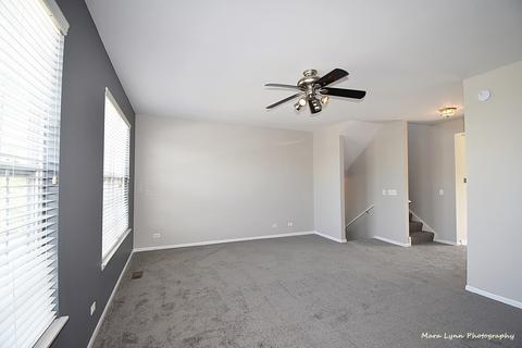 601 Declaration Ln, Aurora, IL 60502 photo 8