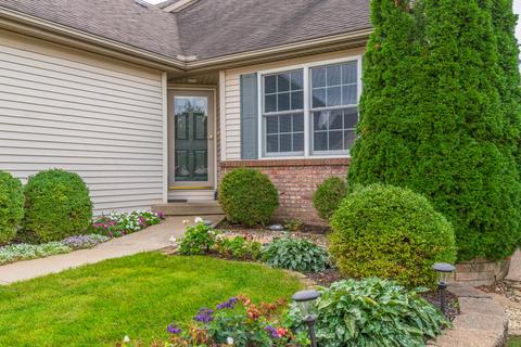 545 Beechwood Ct, Normal, IL 61761 photo 4