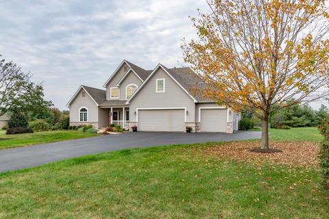 12153 Mitchell Dr, Plano, IL 60545 photo 1