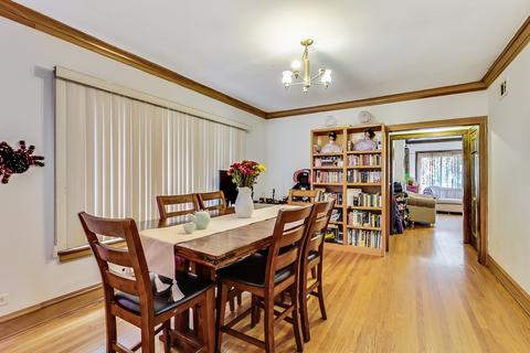5446 N Spaulding Ave, Chicago, IL 60625 photo 10