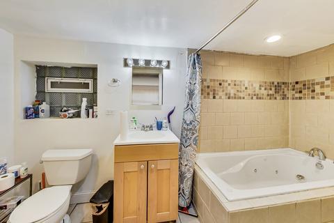 5446 N Spaulding Ave, Chicago, IL 60625 photo 30
