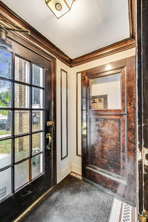 5446 N Spaulding Ave, Chicago, IL 60625 photo 5