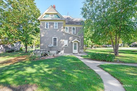 204 E Taylor St, Newark, IL 60541 photo 2