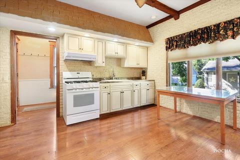 204 E Taylor St, Newark, IL 60541 photo 5