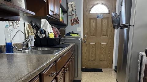 213 E Wayne Pl, Wheeling, IL 60090 photo 3
