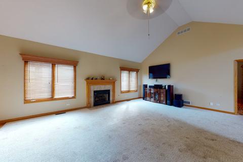 13135 Millbank Dr, Plainfield, IL 60585 photo 4