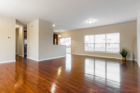 503 E Becker Pl, Sycamore, IL 60178 photo 4