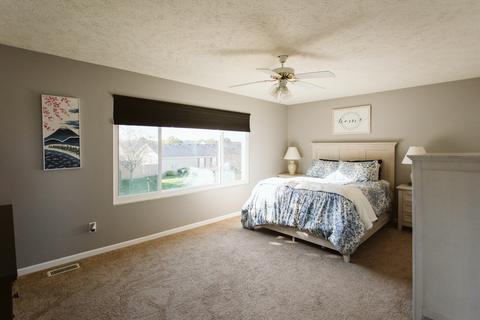 34 Andy Ct, Bloomington, IL 61704 photo 19