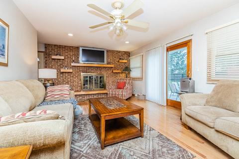 3205 Plum Grove Dr, Rolling Meadows, IL 60008 photo 5