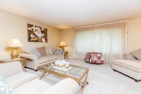 3205 Plum Grove Dr, Rolling Meadows, IL 60008 photo 3