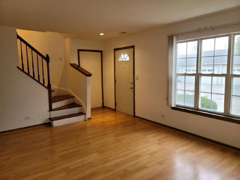 603 Devon Ln, Romeoville, IL 60446 photo 2