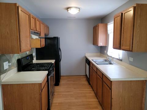 603 Devon Ln, Romeoville, IL 60446 photo 3