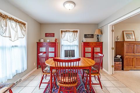 1060 Adobe Dr, Aurora, IL 60506 photo 4