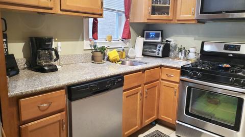 7717 Austin Ave, Burbank, IL 60459 photo 18
